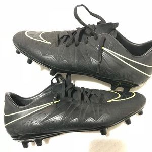 Mens nike soccer cleats